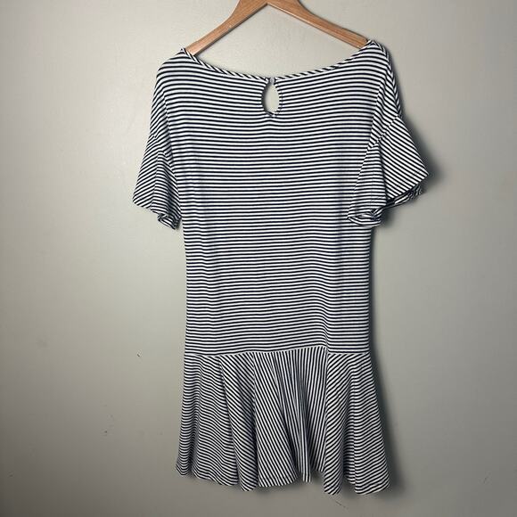Vineyard Vines Stripe Flutter Sleeve Flounce Dress Navy Blue White Nautical XS. - Picture 2 of 9